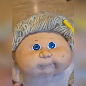 Vintage Cabbage Patch Doll With Blue Eyes And Blond Loop Hair 1986